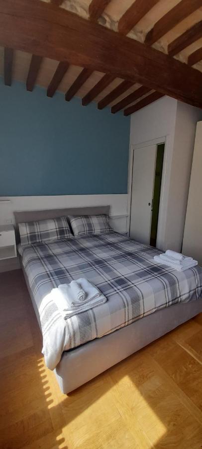 Claude Cozy Corner-Apartment Парма Екстериор снимка